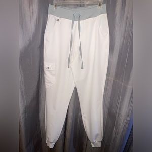 OPTIC WHITE FIGS!! Size Small Zamora Joggers